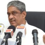 பிரதமர் ஆட்சிமுறைமைக்கு பொன்சேகா போர்க்கொடி!