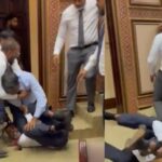 மாலைதீவில் தெருச்சண்டை போல அடித்து உருண்ட எம்பிக்கள்