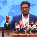 அமைச்சர் கெஹலிய ரம்புக்வெல்ல ராஜினாமா!