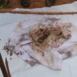 வட்டவளையில் புதைக்கப்பட்ட பச்சிளம் குழந்தை – தாயும், குழிதோண்ட உதவியவரும் கைது!