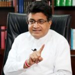பஸிலை அமெரிக்க சுற்றுலா பயணியாகவே பார்க்கிறோம்!