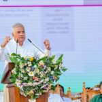 குருணாகல் கூட்டத்தில் சஜித் அணியை விளாசித்தள்ளிய ரணில்!