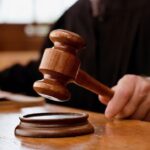 படுகொலை வழக்கில் 4 பொலிஸ் அதிகாரிகளுக்கு ஆயுள் தண்டனை