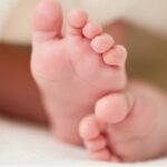 சிசுவை கிணற்றில் வீசி கொலை செய்த தாய் கைது!