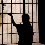 போதைப்பொருள் விற்பனையில் ஈடுபட்ட ஆசிரியை கைது!