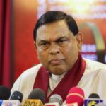 நாங்கள் அரசியல் யாசகர்கள் அல்லர்: ரணில் முன்னிலையில் சீறிய பஸில்