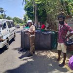 வேகத்தால் வேலிக்குள் புகுந்த ஆட்டோ