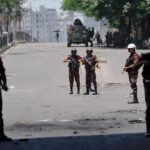 வன்முறை – 105 பேர் பலி! பங்களாதேஷில் ஊரடங்கு!