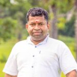 பாட்டு பாடி அமைச்சரை மகிழ்வித்த பிள்ளையான்!