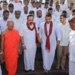 நாமலுக்காக முடிவை மாற்றிய மஹிந்த!