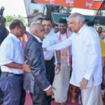 ஆசானிடம் ஆசி பெற்ற ஜனாதிபதி…!