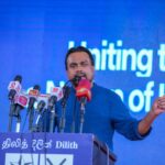 உள்ளாடைகளில் ஓட்டை இருப்பதுதான் தேசிய பிரச்சினையா?