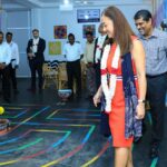 அமெரிக்கத் தூதர் ஜுலீ சங் யாழ். பல்கலைக்கு விஜயம்