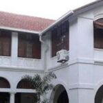 அரச வீடுகளைக் கையளிக்குமாறு முன்னாள் அமைச்சர்களுக்கு பணிப்பு