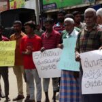 அரிசி தட்டுப்பாட்டை நிவர்த்தி செய்யுமாறு வலியுறுத்தி மன்றாசி நகரில் போராட்டம்