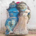 யாழில் கரையொதுங்கிய கண்ணன்,ராதை சிலை!