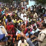 திருப்பதி கூட்ட நெரிசலில் சிக்கி அறுவர் உயிரிழப்பு!