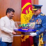 புதிய முப்படைத் தளபதிகள் ஜனாதிபதியை சந்தித்தனர்