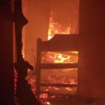 தீ விபத்தில் 20 தொழிலாளர் குடியிருப்புகள் முற்றாக தீக்கிரை