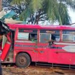 பஸ் விபத்தில் 21 பேர் காயம்!