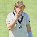 அடிக்கடி தலையை தாக்கிய பந்து: 27 வயதிலேயே ஆஸி. வீரர் ஓய்வு!