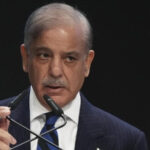 பாகிஸ்தான் பிரதமரின் யூடியூப் செனல் இந்தியாவில் முடக்கம்!