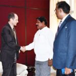 மக்களை இன ரீதியாகப் பிளவுபடுத்தும் செயலுக்கு கனடா இடமளிக்ககூடாது!