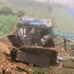 கற்பாறைகள் சரிவு: நானுஓயாவில் 47 பேர் இடம்பெயர்வு!