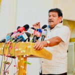 ஆட்சி கவிழுமென வங்குரோத்து அரசியல்வாதிகள் போலிப்பிரச்சாரம்!