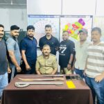 ஹெரோயினுடன் யாழில் இளைஞன் கைது: வாள்களும் மீட்பு!