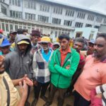 தங்கக்கலை தோட்ட அலுவலகம் மூடப்படுவதற்கு எதிராக தொழிலாளர்கள் வேலை நிறுத்த போராட்டம்!