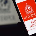 வெளிநாடுகளில் பதுங்கியுள்ள பாதாள குழு உறுப்பினர்களுக்கு வலை: 82 பேருக்கு சிவப்பு பிடிவிறாந்து