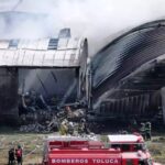 மெக்சிக்கோவில் கீழே விழுந்து நொறுங்கிய விமானம்- 7 பேர் பலி