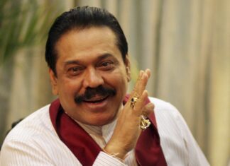 மீண்டும் கொழும்பில் குடியேறினார் மஹிந்த!