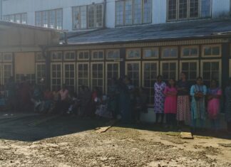 யூரி தோட்ட தொழிலாளர்கள் பணி பகிஷ்கரிப்பு: பொதுமக்கள் ஆதரவு