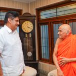 முருத்தெட்டுவே ஆனந்த தேரரைச் சந்தித்தார் எதிர்க்கட்சித் தலைவர்