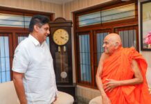 முருத்தெட்டுவே ஆனந்த தேரரைச் சந்தித்தார் எதிர்க்கட்சித் தலைவர்