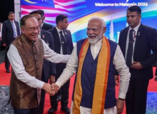 உலகுக்கான இந்தியாவின் கொடையே தமிழ் மொழி: மோடி புகழாரம்!