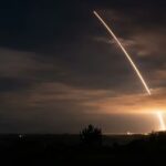 அணு குண்டுகளை சுமந்து செல்லும் திறன் கொண்ட அதிநவீன ஏவுகணை சோதனை!