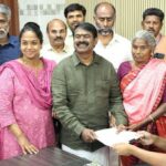 காரைக்குடி தொகுதியில் களமிறங்கும் சீமான் வேட்பு மனு தாக்கல்!