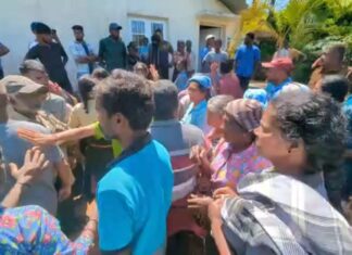 தோட்ட முகாமையாளருக்கு எதிராக தொழிலாளர்கள் போராட்டம்!