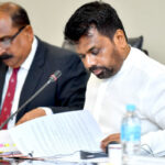 அடுத்த வாரம் இரு நம்பிக்கையில்லாப் பிரேரணைகள்?