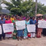 5 தொழிலாளர்கள் பணிநீக்கம்: புசல்லாவை ரொச்சைல்ட் தோட்டத்தில் போராட்டம்!