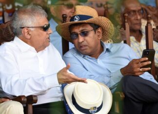 ஐ.தே.கவின் அடுத்த தலைவரா? ஹர்ஷ டி சில்வா கூறுவது என்ன?