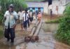 இது இறுதியாத்திரைக்கு அவசரப்படாதீர் விளம்பரம் அல்ல, மலையகத்தில் ஆபத்தான பயணம்