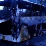 கடுவெலயில் சொகுசு பேருந்துக்கு தீ வைப்பு
