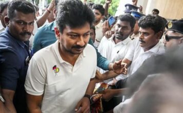 த்ரிஷா குறித்து இரட்டை அர்த்த பேச்சு: தமிழக எதிர்க்கட்சி தலைவர் கைது – திமுகவினர் கொந்தளிப்பு